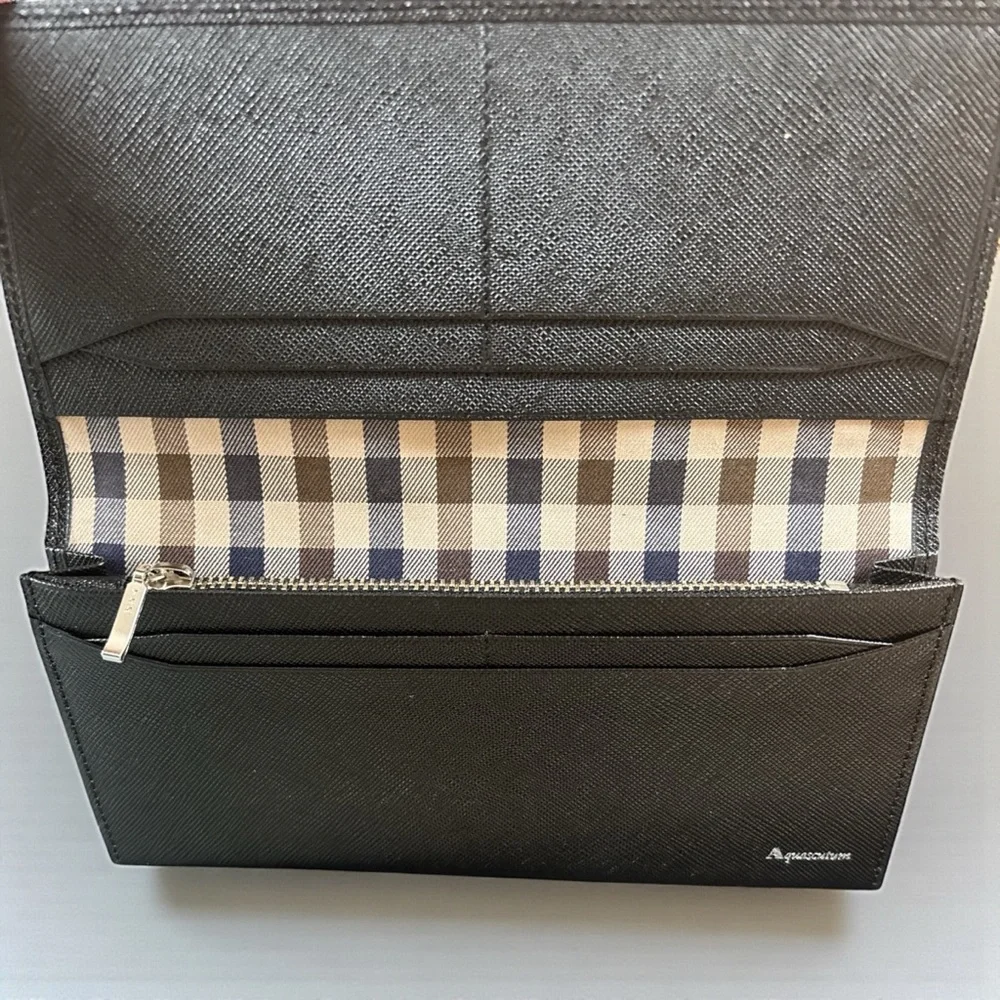 Aquascutum Leather Continental Wallet – New Without Tags - Picture 3 of 9